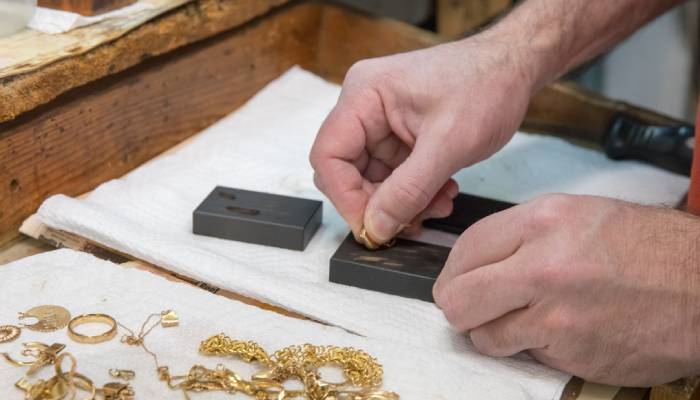 روش تشخیص عیار طلا