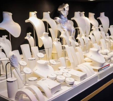 ویترین طلا فروشی لوکس