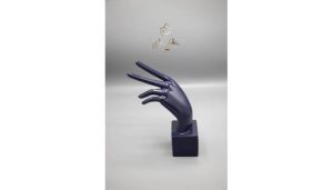 تندیس دست انگشتر طلا