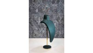 تولید استند مانکن گردنبند طلا