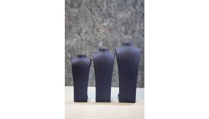 ساخت انواع مانکن طلا و جواهرفروشی