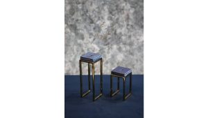 طراحی و ساخت استند انگشتر