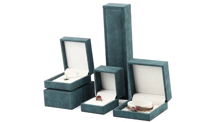 ساخت جعبه طلا و جواهرات مخملی