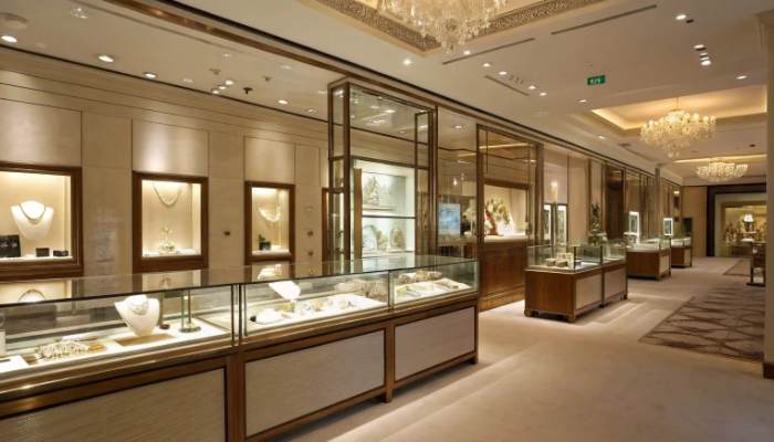 نقش نور مخفی در جذابیت دکوراسیون طلافروشی