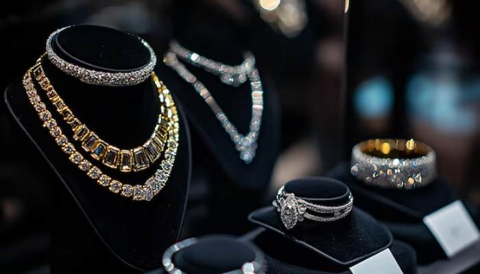 راهنمای خرید از گالری‌های لوکس طلا و جواهر
