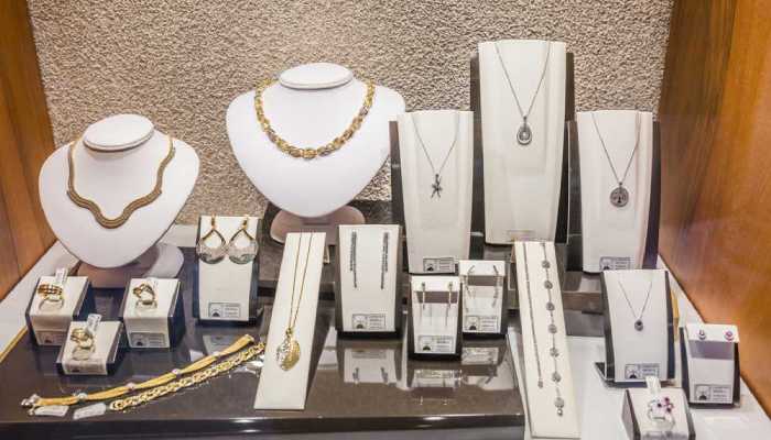 ویترین مغازه اکسسوری