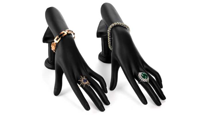 5 نکته مهم جهت نمایش مانکن انگشتر طلافروشی