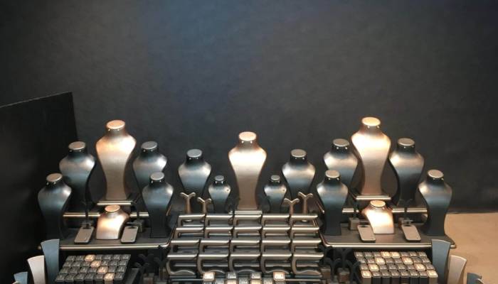 اهمیت مانکن در دکور طلافروشی