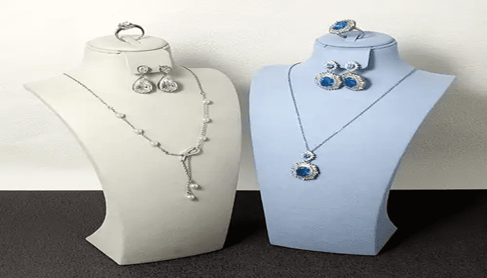 ابزار و مواد اولیه و چسب مانکن ویترین طلافروشی