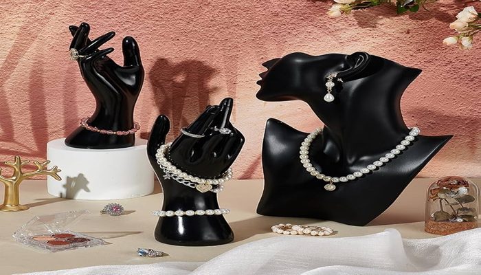 تمیز کردن انواع استند طلا و جواهر