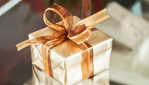 کادو برای افتتاحیه مغازه طلافروشی