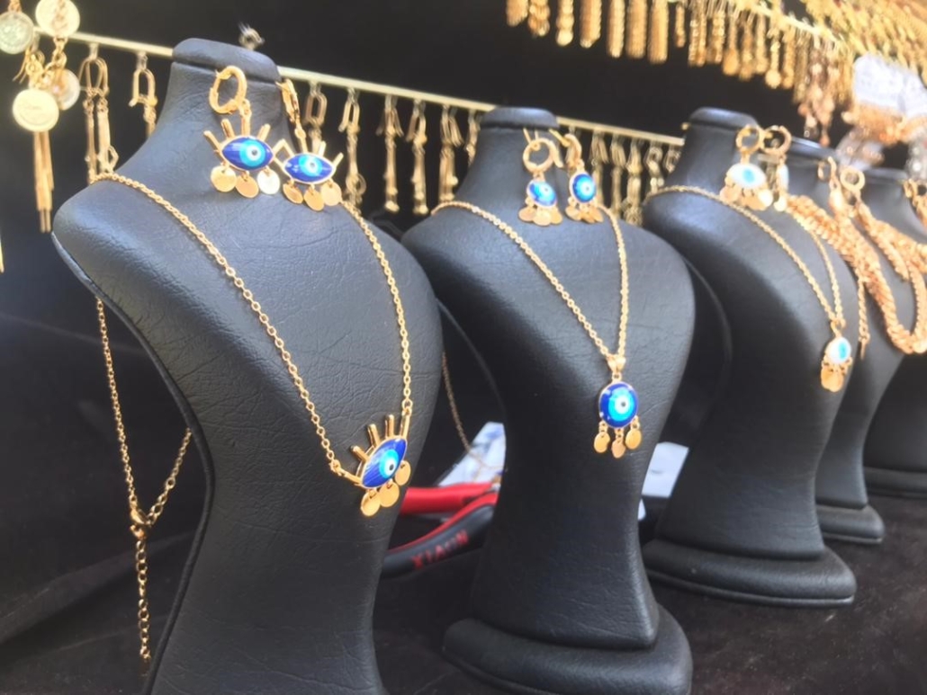 طبقه بندی انواع مانکن های طلا از نظر جنس : طبقه بندی انواع مانکن های طلا از نظر جنس :