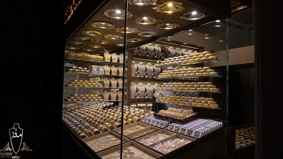 در ساخت ویترین طلا فروشی به چه پارامتر هایی توجه کنیم ؟