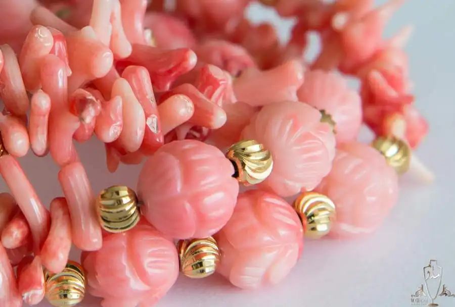 روانشناسی رنگ در انتخاب جواهرات از فروشگاه طلا