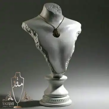 جنس تندیس در مانکن طلا فروشی جنس تندیس در مانکن طلا فروشی