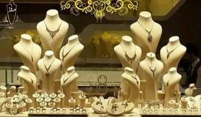 چیدمان دستی ویترین طلا فروشی را کجا سفارش دهیم ؟