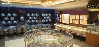 مزایای تبدیل طلا به یک اثر هنری با ویترین جذاب