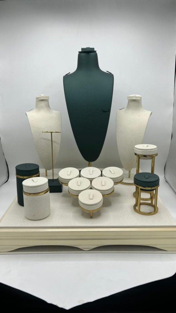 هزینه طراحی دکور طلافروشی به چه عواملی بستگی دارد؟