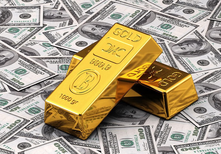 دلار بخریم یا طلا؟