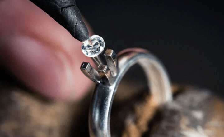 پایه جواهر چیست و چه کاربردی دارد؟