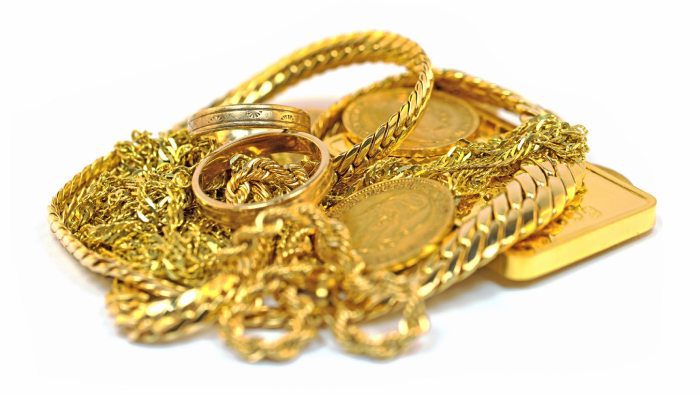 خرید کدام طلا در طول یکسال سوددهی دارد ؟