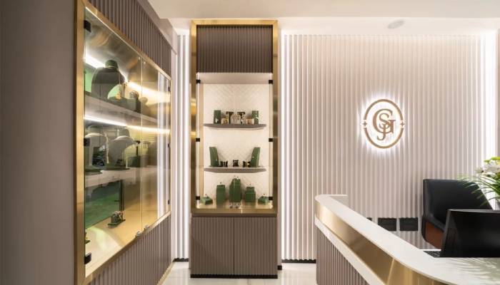 رعایت هارمونی رنگ‌ها در دکور طلافروشی