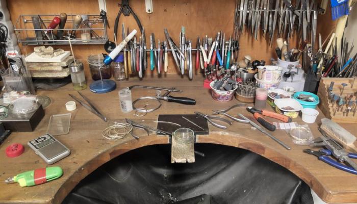 در کارگاه طلاسازی چه دستگاه‌هایی وجود دارد