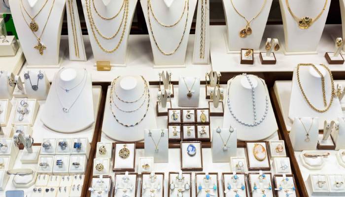 برای جذاب‌تر کردن دکور طلافروشی چه کنیم 