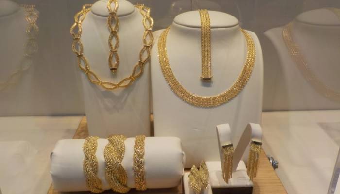 کدام مدل ویترین طلا قدیمی نمی شود