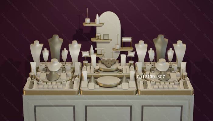 سفارش مانکن طلا ست مشکی