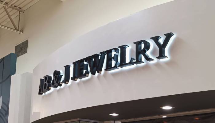 انتخاب تابلو طلافروشی حرفهای