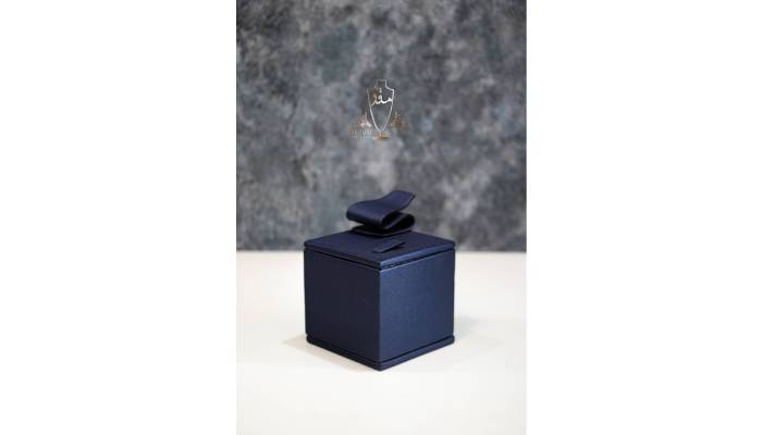 مانکن طلا، بدلیجات و نقره جنس چرم