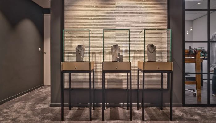 دکور طلافروشی مستطیل ‌شکل