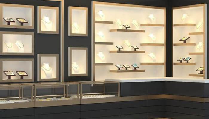 هماهنگی ویترین و دیوار پشتی در دکور طلا