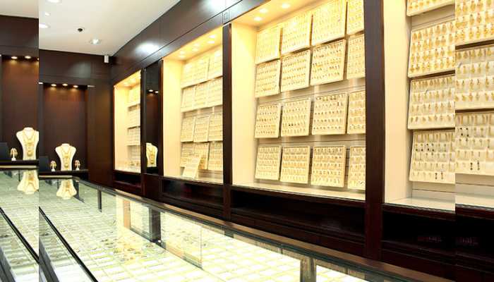 چندین ایده برای استفاده از فضای کنج ویترین طلا