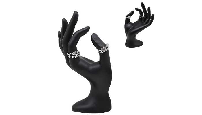 5 نکته مهم جهت نمایش مانکن انگشتر طلافروشی